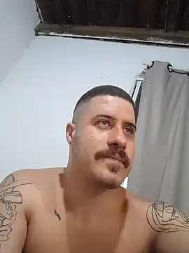 Snapshot of casado031999 chatting on 11/08/25, 07:12 casado031999 online show from 11/08/25, 07:12