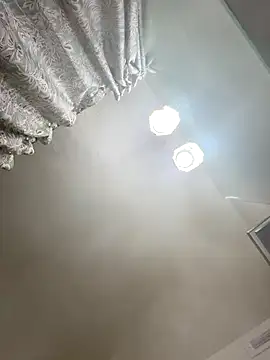 Snapshot of loverofbigitems2 chatting on 10/30/25, 08:42 loverofbigitems2 online show from 10/30/25, 08:42