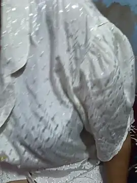 Hey Jully online show from 10/02/25, 06:59