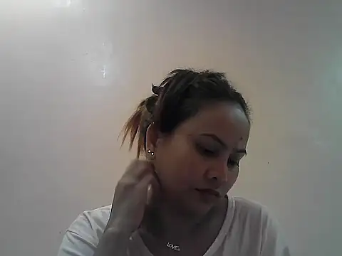 Snapshot of Amarrahlyn chatting on 10/11/25, 09:19 Amarrahlyn online show from 10/11/25, 09:19