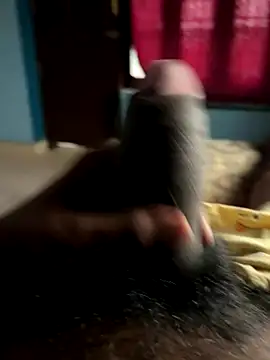 Snapshot of madarasi_chennai chatting on 11/05/25, 03:17 madarasi chennai online show from 11/05/25, 03:17