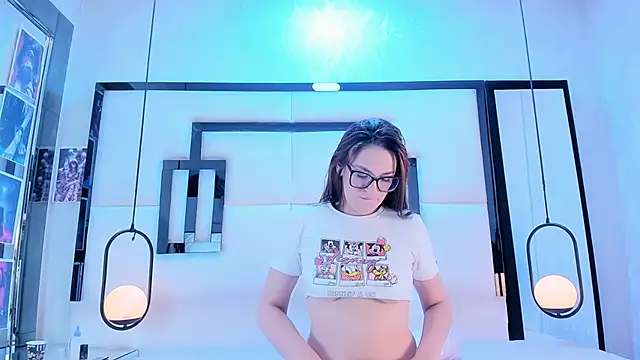 SerenaWild1 online show from 10/05/25, 05:06