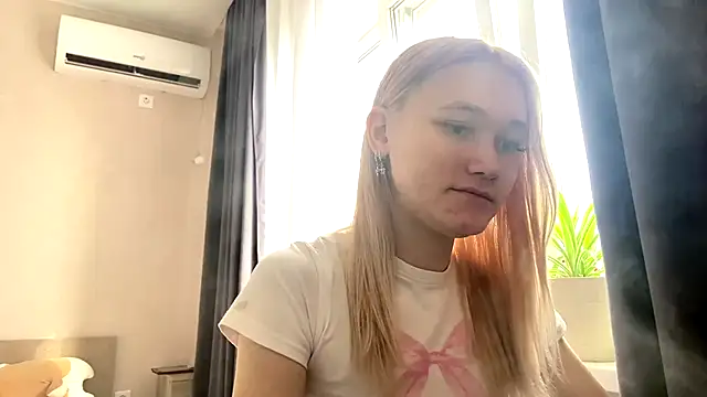 TwinedPeril online show from 10/08/25, 07:06