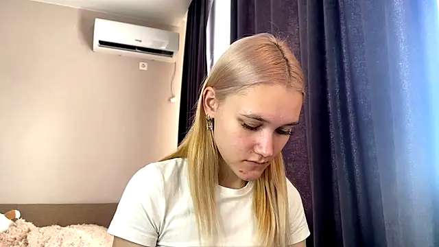 TwinedPeril online show from 10/11/25, 07:07