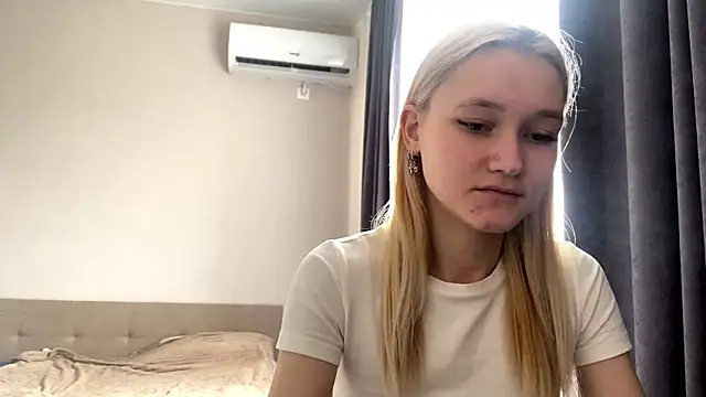 TwinedPeril online show from 10/24/25, 07:05