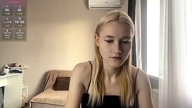 TwinedPeril online show from 10/31/25, 07:09