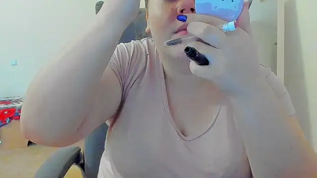 Liza-Mendez online show from 11/15/25, 06:33