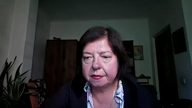 Snapshot of Violet_Pulse chatting on 10/03/25, 12:02 Violet Pulse online show from 10/03/25, 12:02