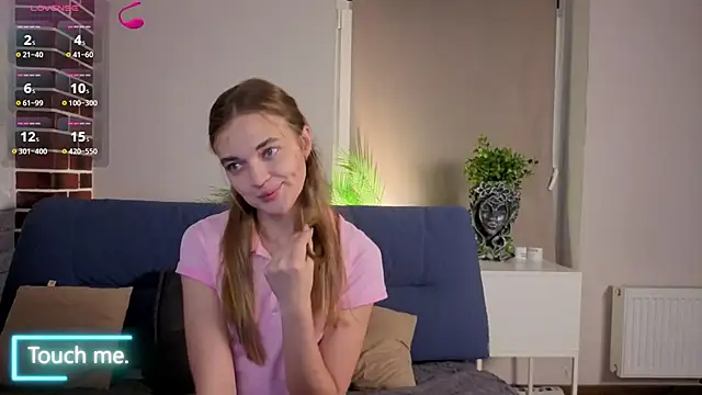 MarryLuz online show from 11/17/25, 07:30