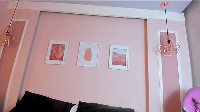 Sarah Reidd online show from 10/17/25, 12:19