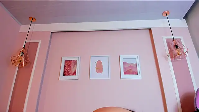 Sarah Reidd online show from 10/19/25, 02:07