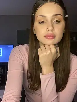 SoShyEmmyyy online show from 10/14/25, 08:09