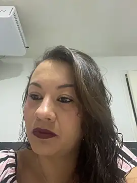 sarah skys online show from 11/04/25, 03:49