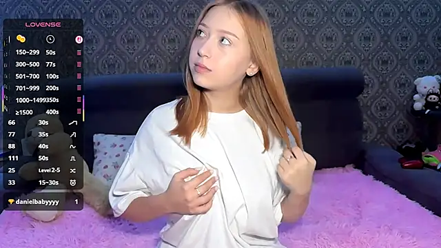 Snapshot of FieryAmelia chatting on 11/04/25, 02:38 FieryAmelia online show from 11/04/25, 02:38