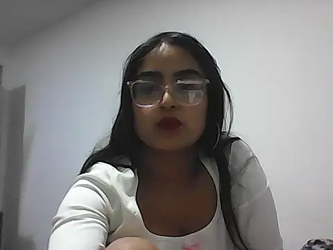 Snapshot of Valentinamoreno1946 chatting on 09/26/25, 02:59 Valentinamoreno1946 online show from 09/26/25, 02:59