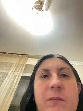 Snapshot of oksana1990 chatting on 10/04/25, 08:18 oksana1990 online show from 10/04/25, 08:18