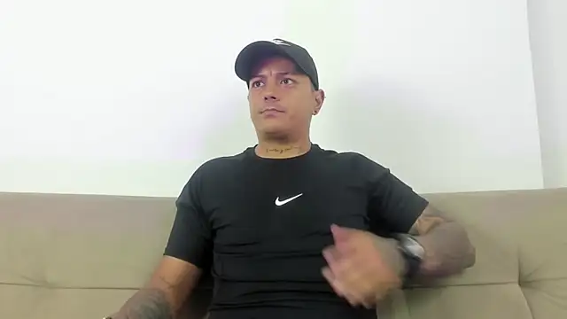 MaximoHall86 online show from 11/10/25, 12:59