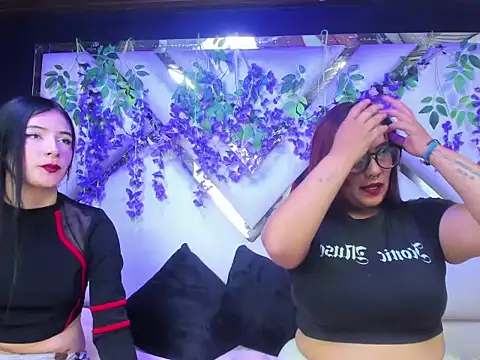 CarlaWhatson18 online show from 11/24/25, 04:51