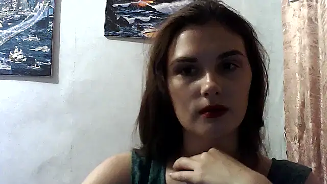 Snapshot of KissGerlli chatting on 10/06/25, 05:32 KissGerlli online show from 10/06/25, 05:32