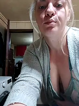 Mommygetnaughty online show from 10/25/25, 01:29