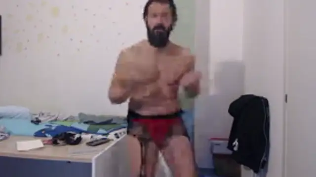 Snapshot of muscoloporco chatting on 11/13/25, 06:51 muscoloporco online show from 11/13/25, 06:51