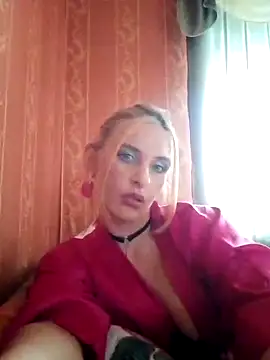 Snapshot of LaraDiva7799 chatting on 10/10/25, 08:46 LaraDiva7799 online show from 10/10/25, 08:46