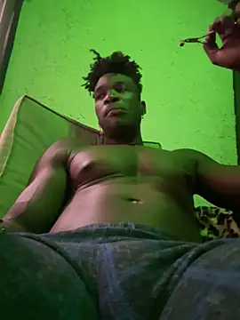 Snapshot of MrDaddyBlackNi9e chatting on 09/25/25, 07:12 MrDaddyBlackNi9e online show from 09/25/25, 07:12