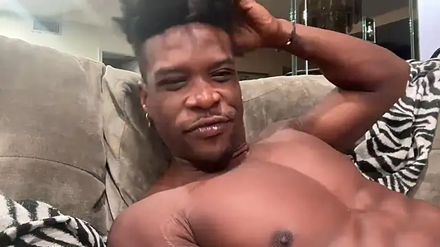 Snapshot of MrDaddyBlackNi9e chatting on 10/16/25, 12:06 MrDaddyBlackNi9e online show from 10/16/25, 12:06