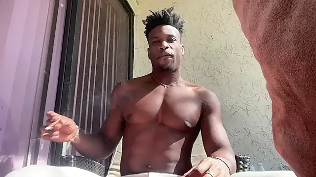 Snapshot of MrDaddyBlackNi9e chatting on 10/30/25, 03:35 MrDaddyBlackNi9e online show from 10/30/25, 03:35