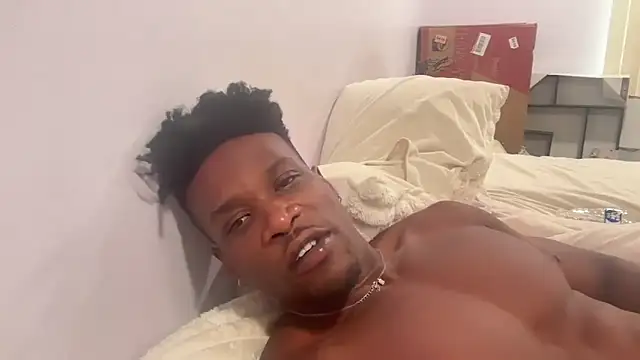 Snapshot of MrDaddyBlackNi9e chatting on 11/05/25, 09:15 MrDaddyBlackNi9e online show from 11/05/25, 09:15