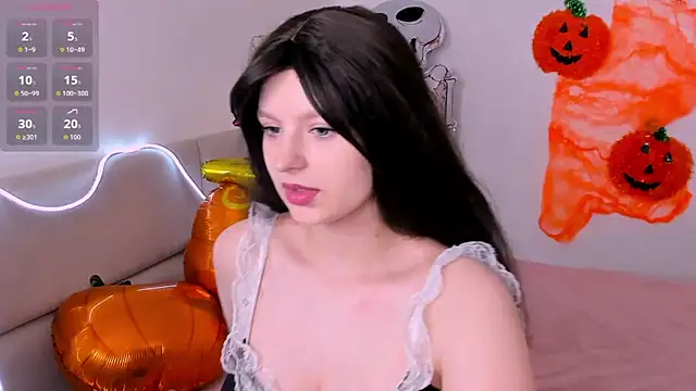 AishaAysitt online show from 10/19/25, 03:18