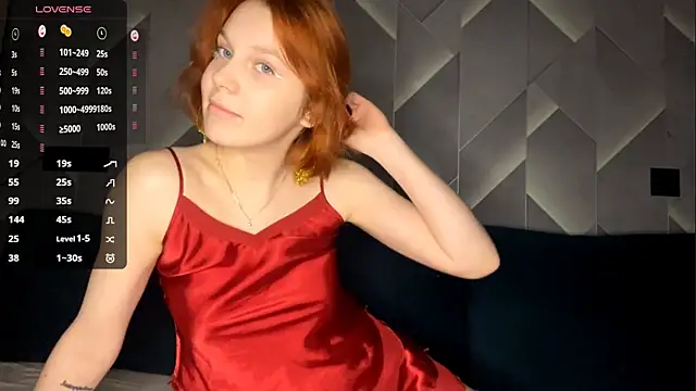 FoxLina online show from 11/20/25, 07:46