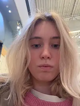 HoneyRay online show from 11/14/25, 12:26