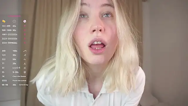 HoneyRay online show from 11/24/25, 11:54