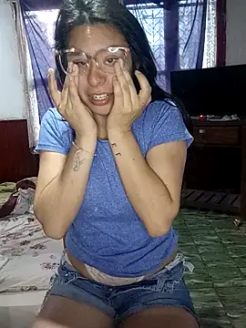 lucixxx14 online show from 10/20/25, 10:49