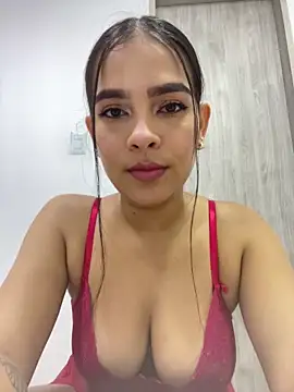 Valery lux16 online show from 10/30/25, 12:17