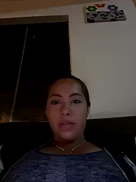 Snapshot of EmilyJoe chatting on 10/01/25, 02:39 EmilyJoe online show from 10/01/25, 02:39
