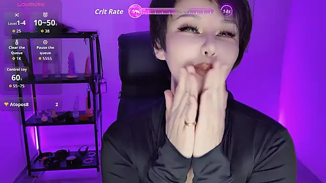 Snapshot of Goddess_Jin chatting on 09/24/25, 04:32 Goddess Jin online show from 09/24/25, 04:32