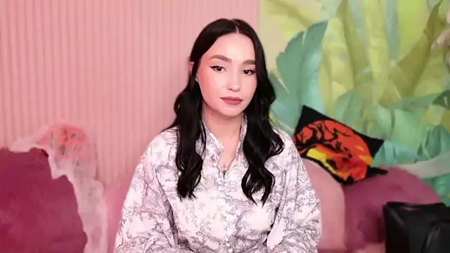 Amanda Choi online show from 10/30/25, 08:42