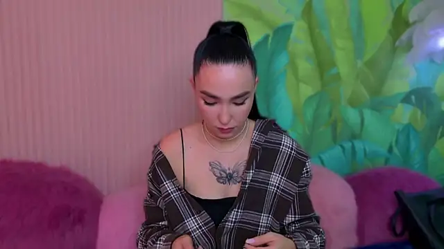 Amanda Choi online show from 11/15/25, 10:34