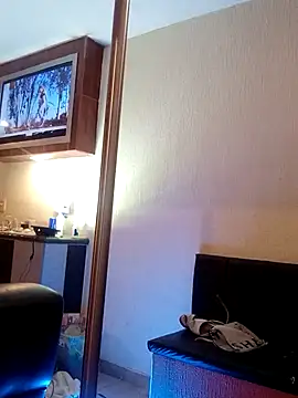 transreyna online show from 11/13/25, 11:31