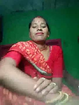 Snapshot of Hot_bhomihh4 chatting on 09/24/25, 04:05 Hot bhomihh4 online show from 09/24/25, 04:05