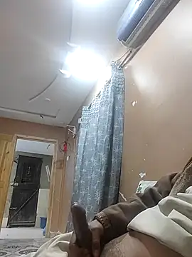 Snapshot of ghsax chatting on 11/28/25, 08:55 ghsax online show from 11/28/25, 08:55