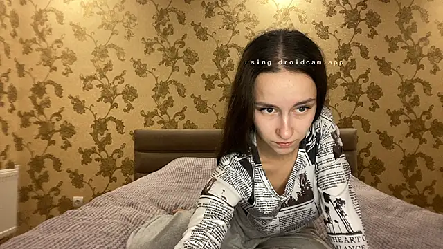 RiriLovesYouu online show from 09/29/25, 05:29