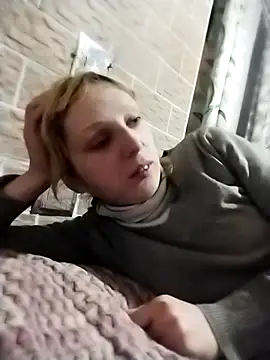 Ponka2011 online show from 11/17/25, 05:24