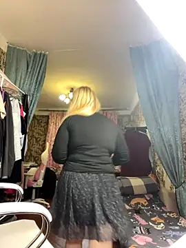 Sweet-blonde online show from 09/23/25, 10:07