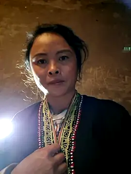 xuxulovezz online show from 11/11/25, 11:43