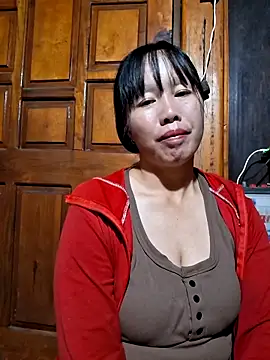 helenzz online show from 10/15/25, 12:16