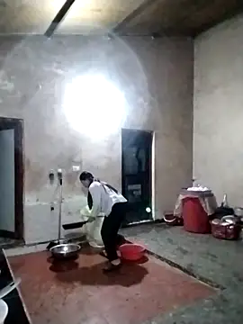 Snapshot of abigail-00 chatting on 10/26/25, 10:36 abigail-00 online show from 10/26/25, 10:36