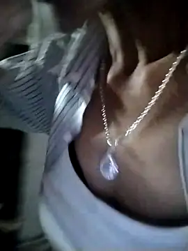 Snapshot of abigail-00 chatting on 10/27/25, 10:41 abigail-00 online show from 10/27/25, 10:41